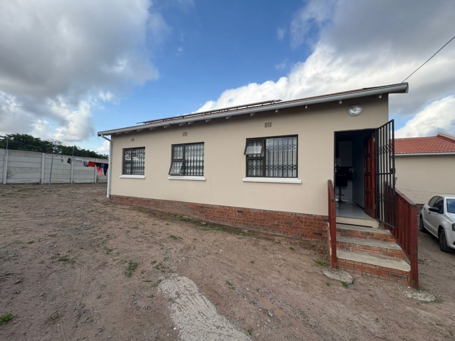  Bedroom Property for Sale in Cove Rock Eastern Cape